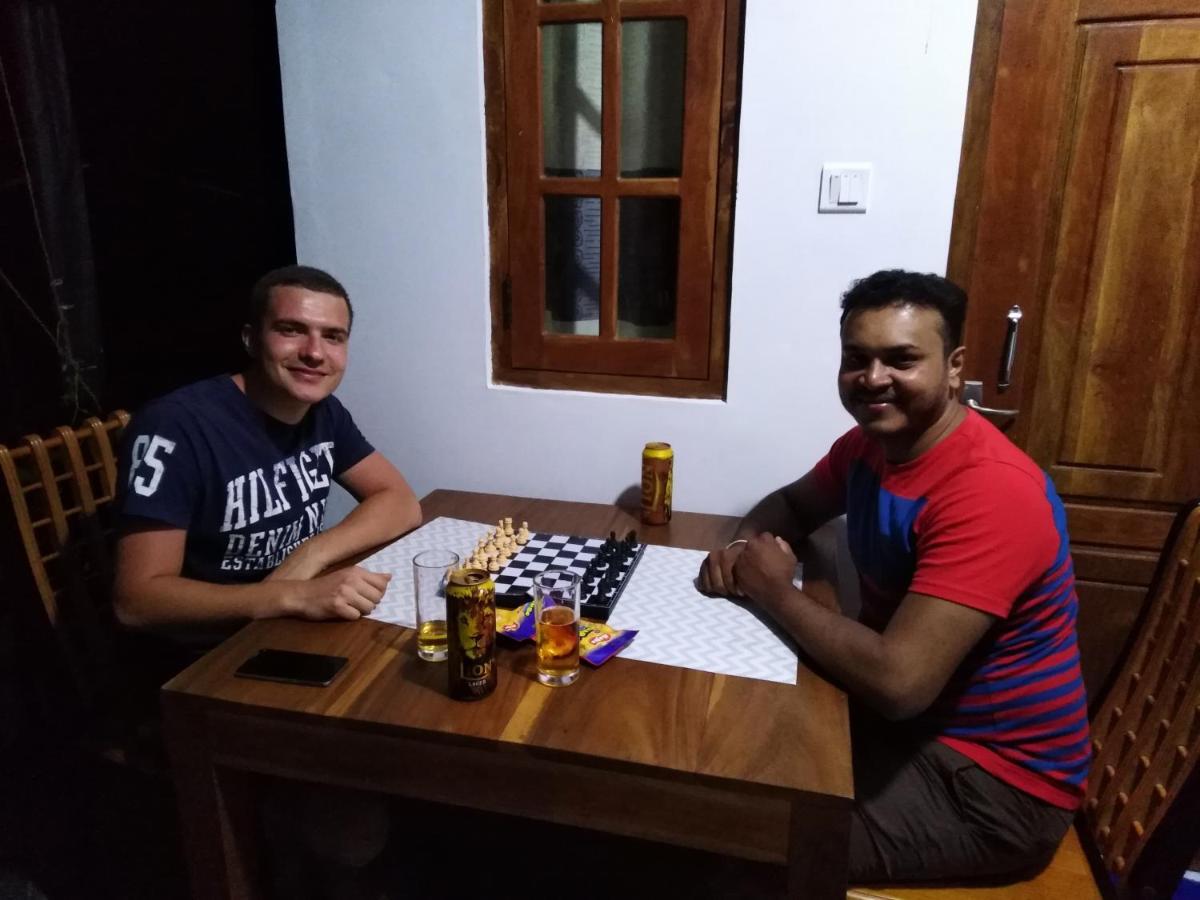 Autumn Home Stay Dambulla Esterno foto